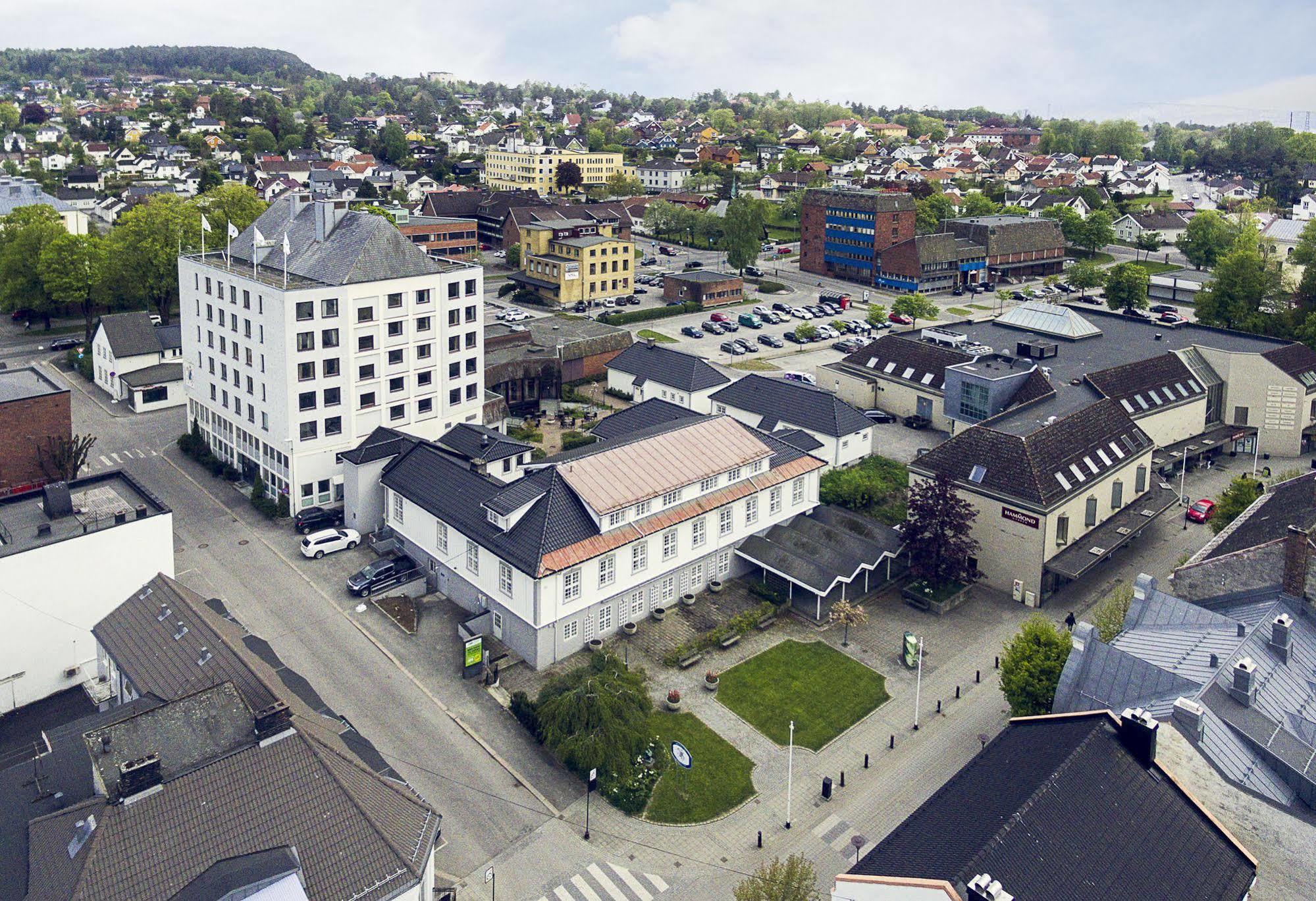 Vic Hotel 3*