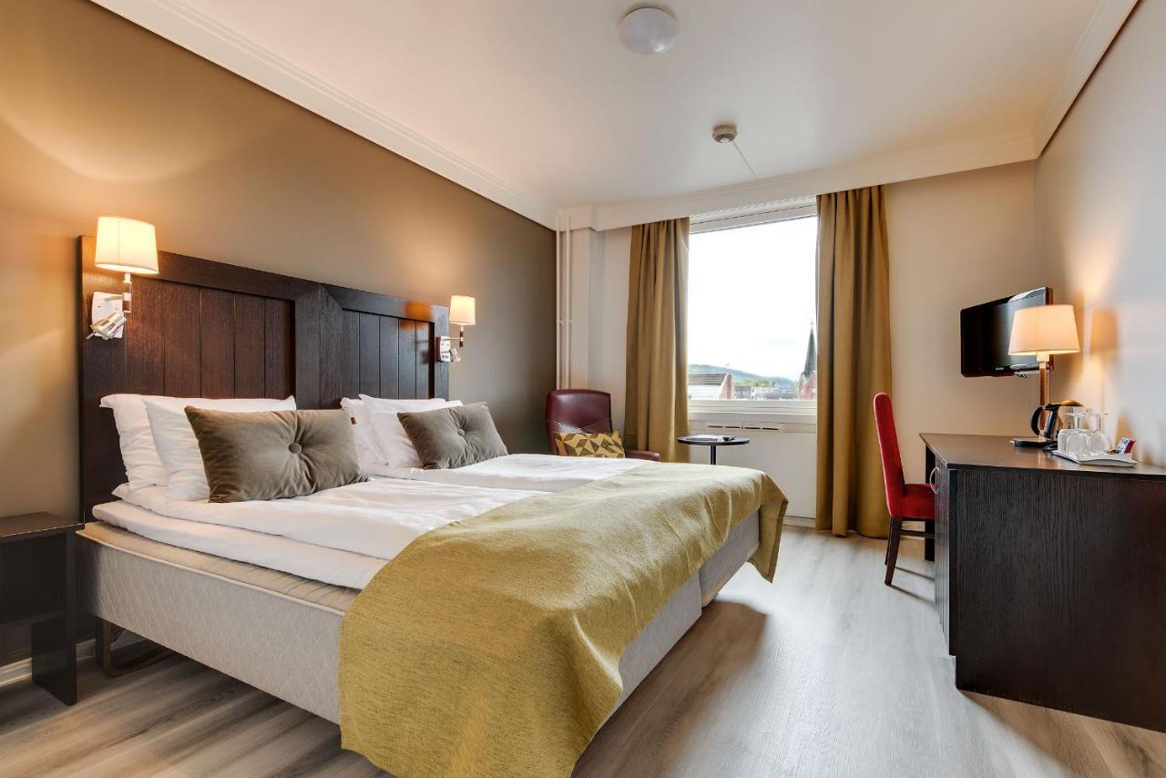 Vic Hotel